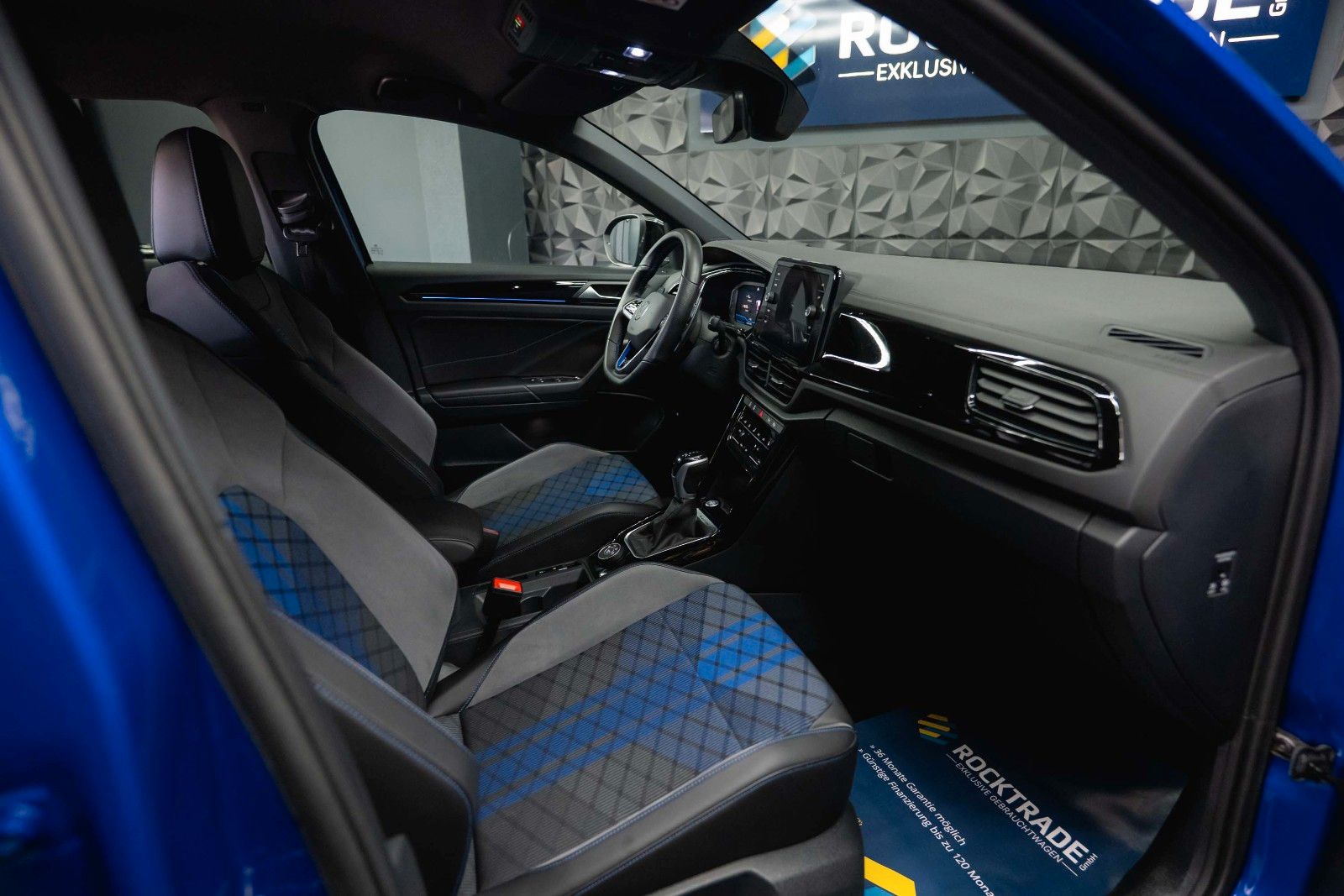 Fahrzeugabbildung Volkswagen T-Roc R 4Motion Black Design *ACC*Matrix*DAB+*