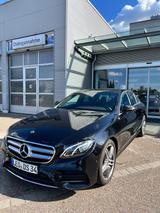 Mercedes-Benz E 200 Autom. - AMG Paket | 19 AMG | Scheckheft - Mercedes-Benz E 200 Gebrauchtwagen in Stuttgart