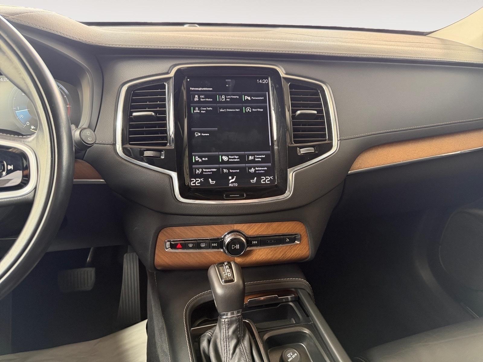Volvo XC90 2.0 D5 Inscription AWD LEDER KAM LED CARPLA