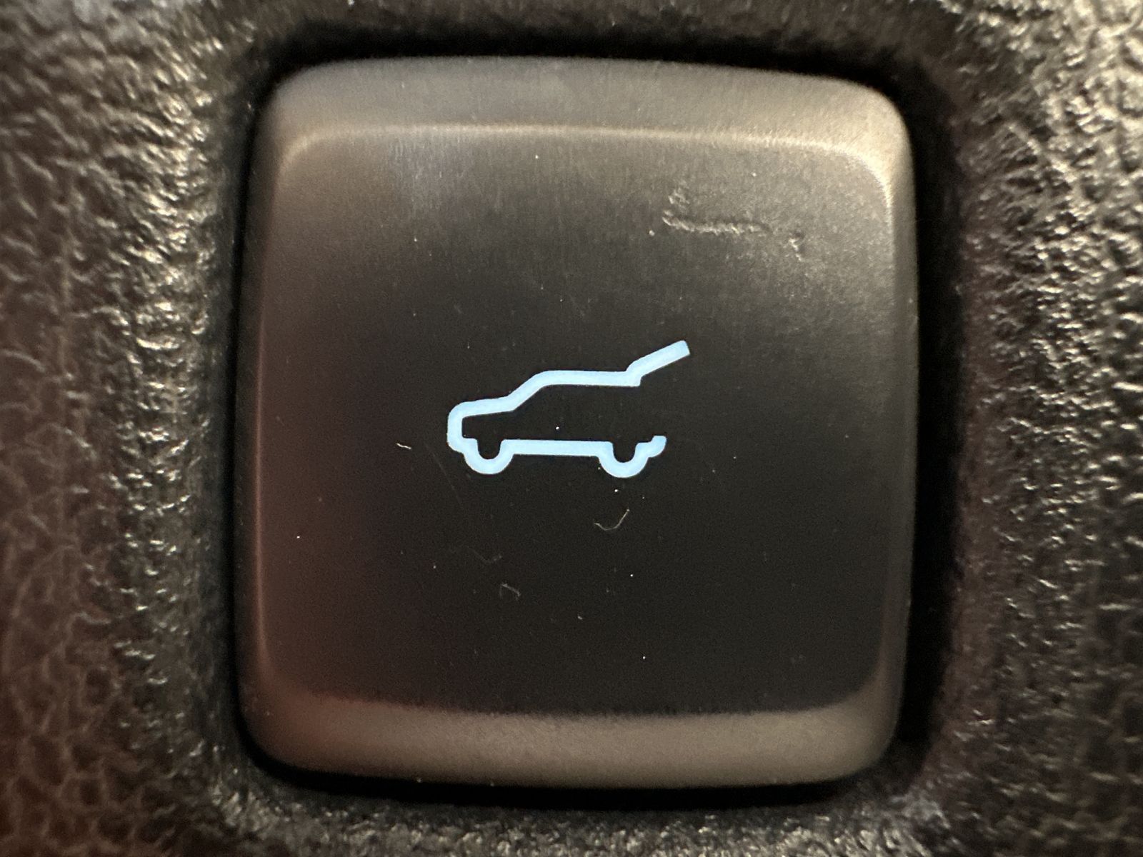Fahrzeugabbildung Ford Kuga 2.5 Plug-In Hybrid Vignale NAV+LED+AHK+KAM