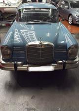 Mercedes-Benz W111 220 S Heckflosse - Mercedes-Benz: Limousine, W111