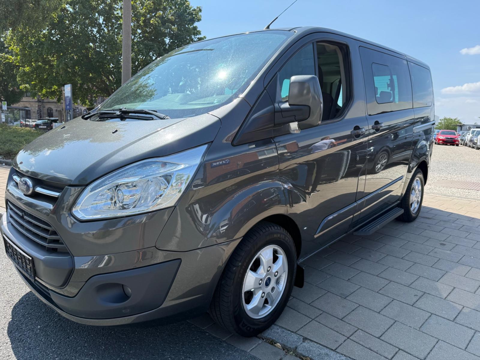 Ford Transit/Tourneo Custom Kombi 300 L1 Titatanium