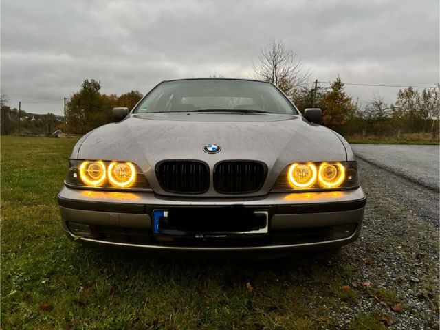 BMW e39 520i