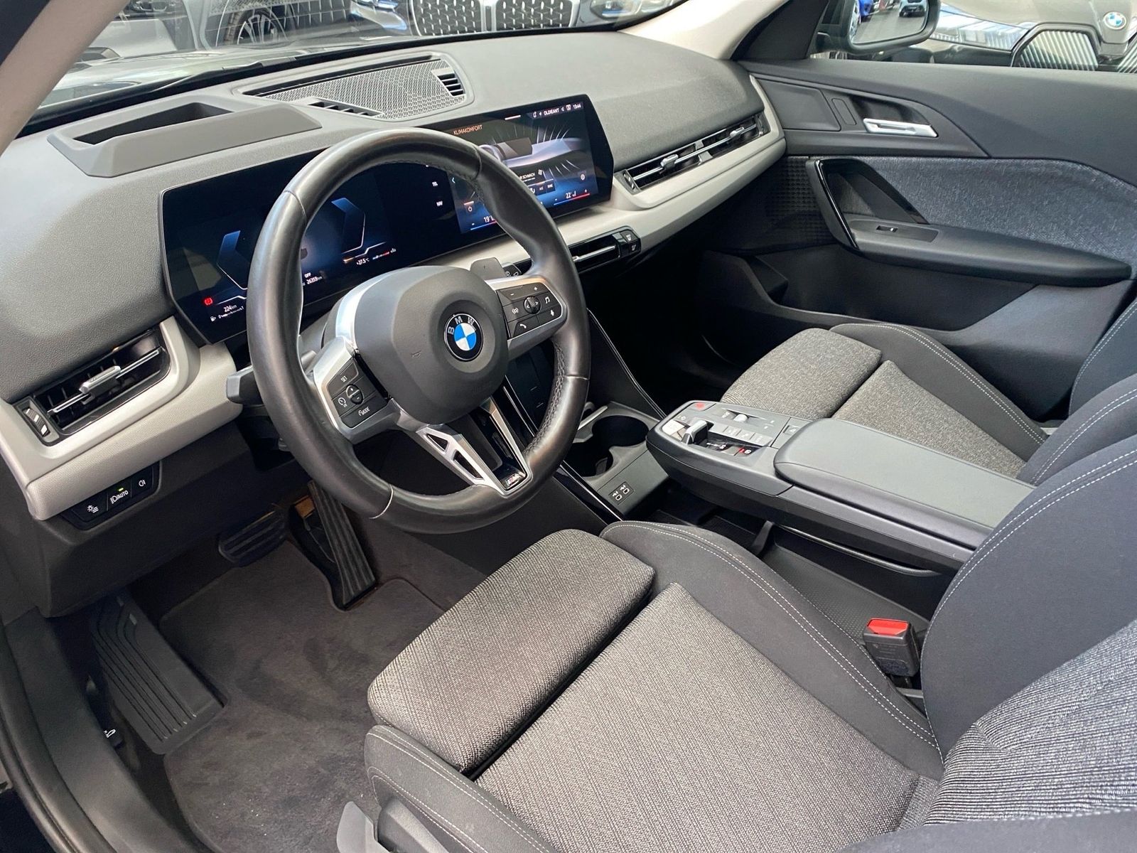 BMW X1 xDrive20d HUD LC Prof. ad.LED DA Pro PA+ foto 16