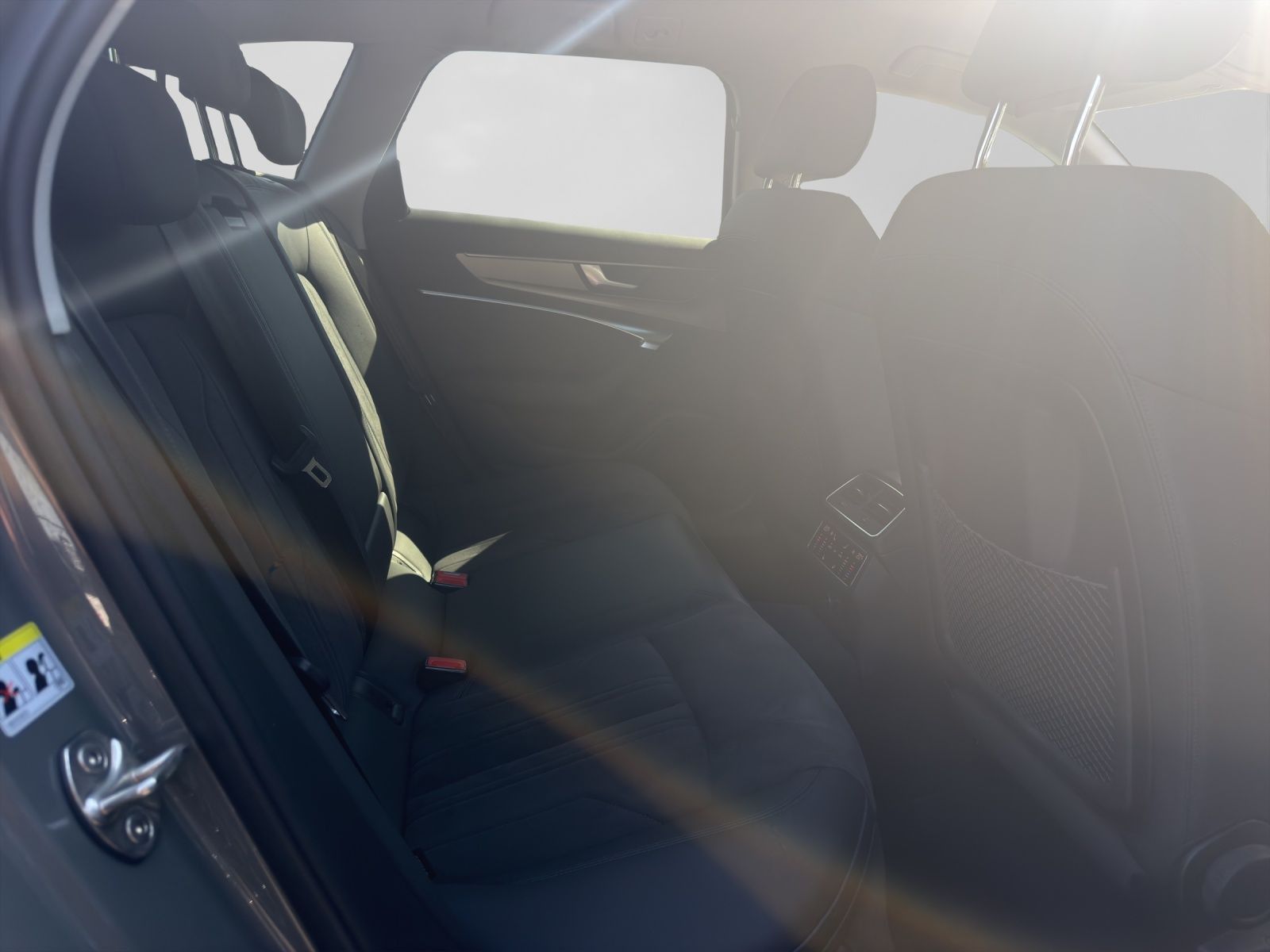 Audi A6 Avant 45 TFSI Q DESIGN HD-MATRIX LM19 ALCANTA foto 6