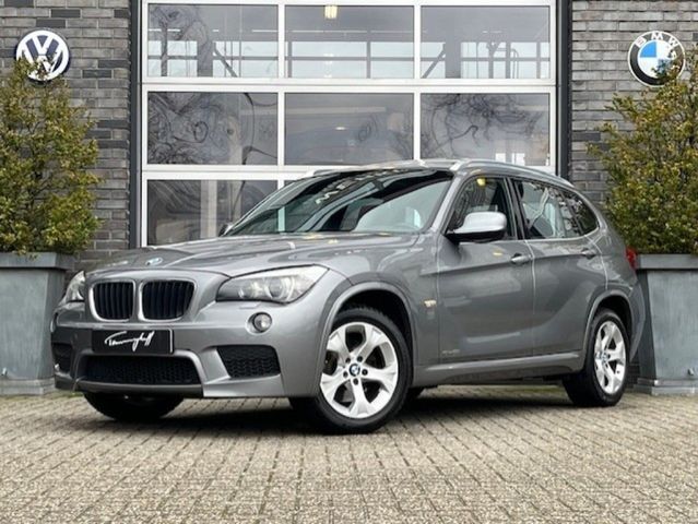 BMW X1 20 I SDRIVE AUT. - M-SPORTPAKKET - PANO - ORG