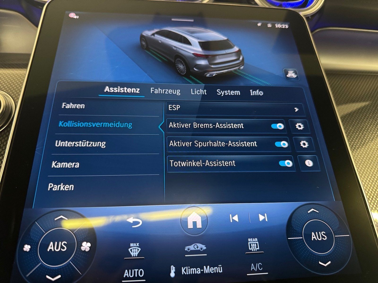 Fahrzeugabbildung Mercedes-Benz GLC 300 d 4M AMG Premium*Pano*AHK*Burmest*Night*