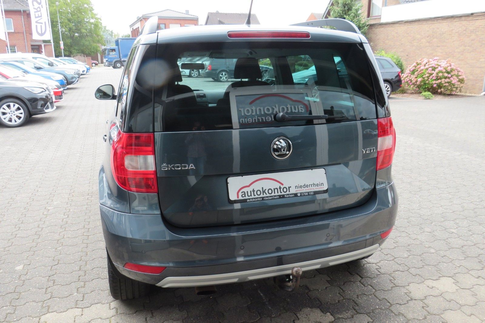Fahrzeugabbildung SKODA Yeti Cool Edition TSI DSG AHK PDC GRA 1.HAND