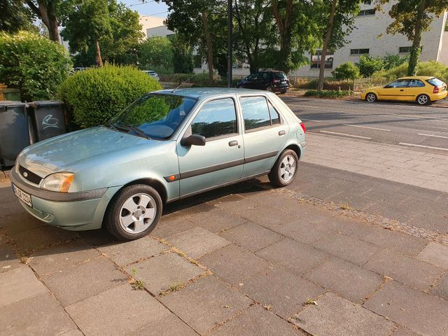 Ford Fiesta 1.3 Endura Winterauto Stadtfli...