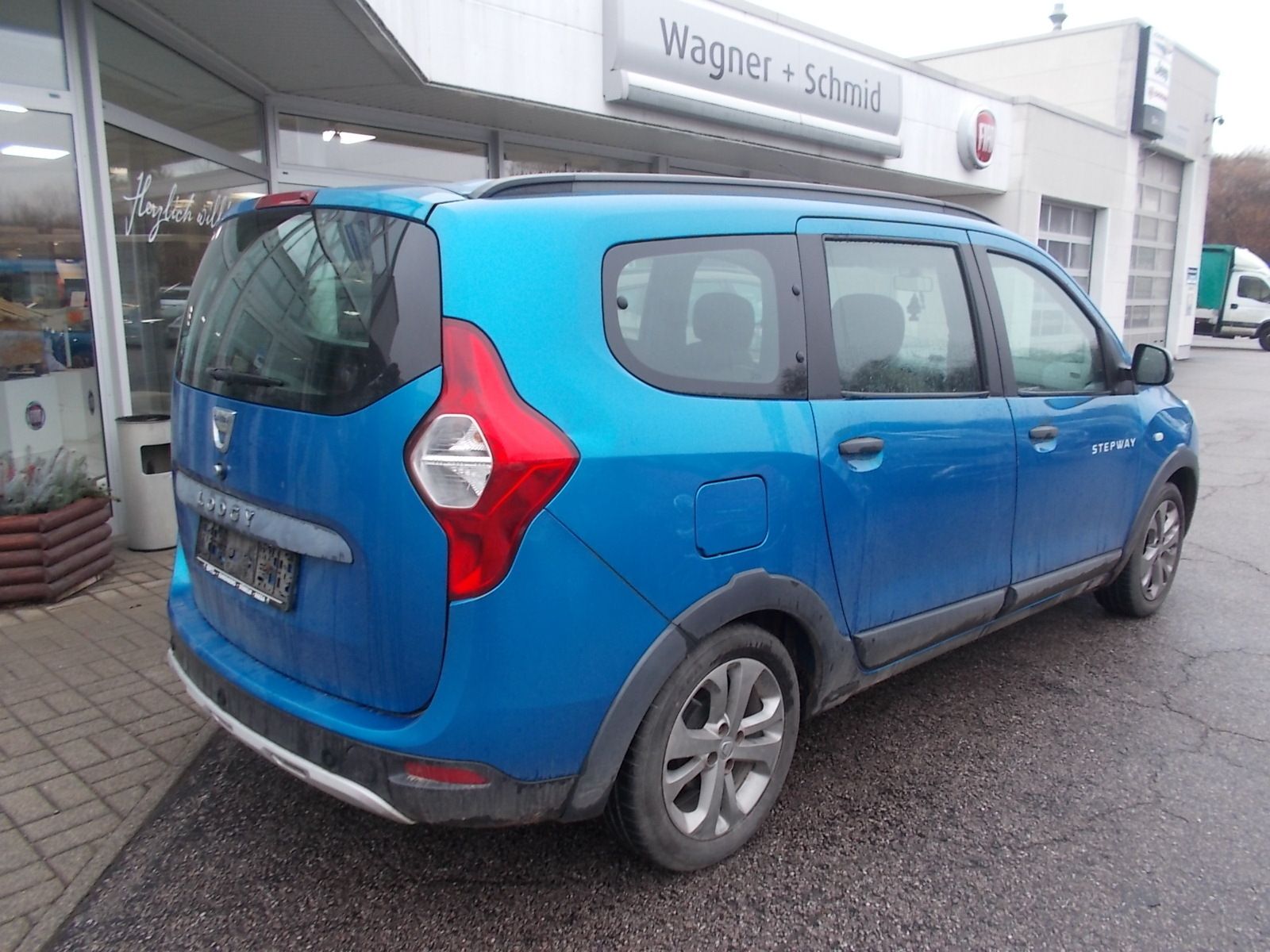 Fahrzeugabbildung Dacia Lodgy Stepway 1.2 TCe 7 Sitze