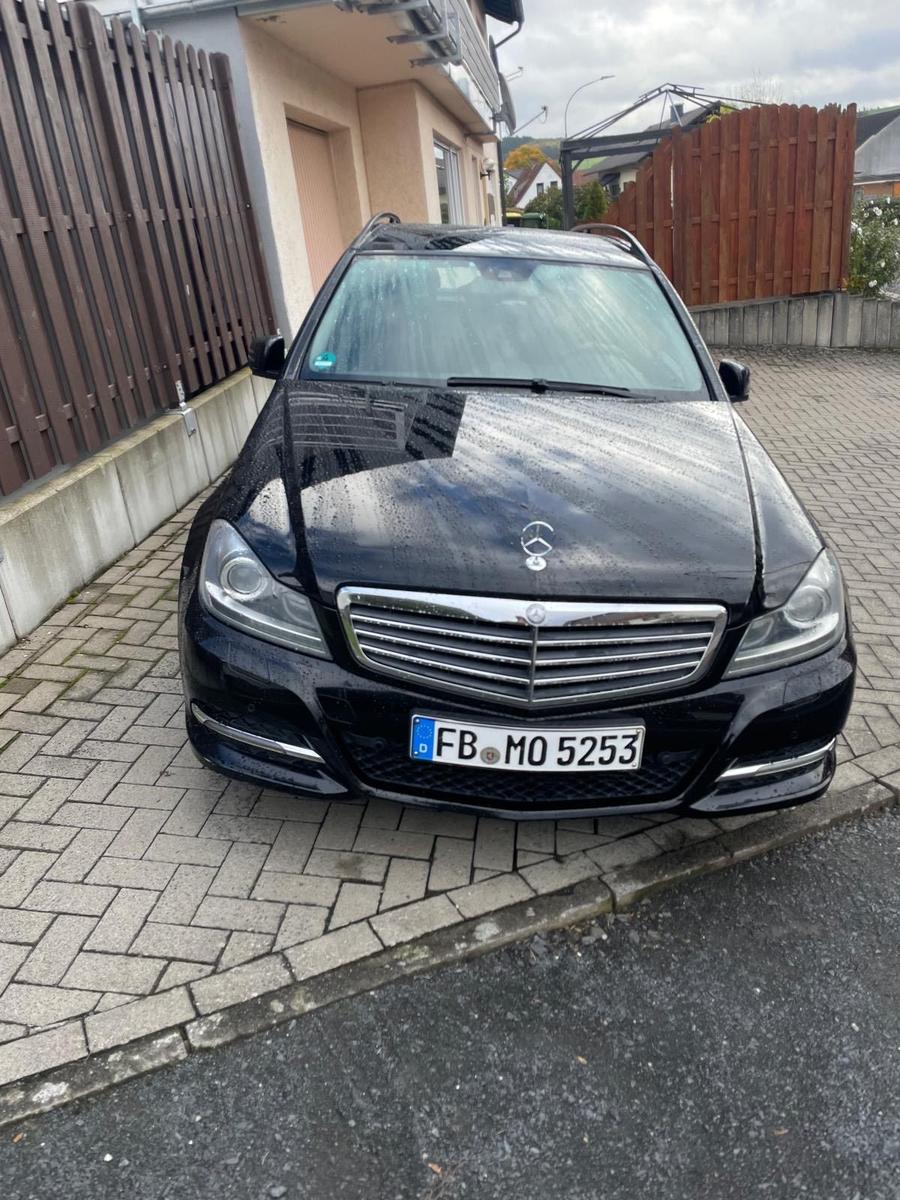 Mercedes-Benz C 220