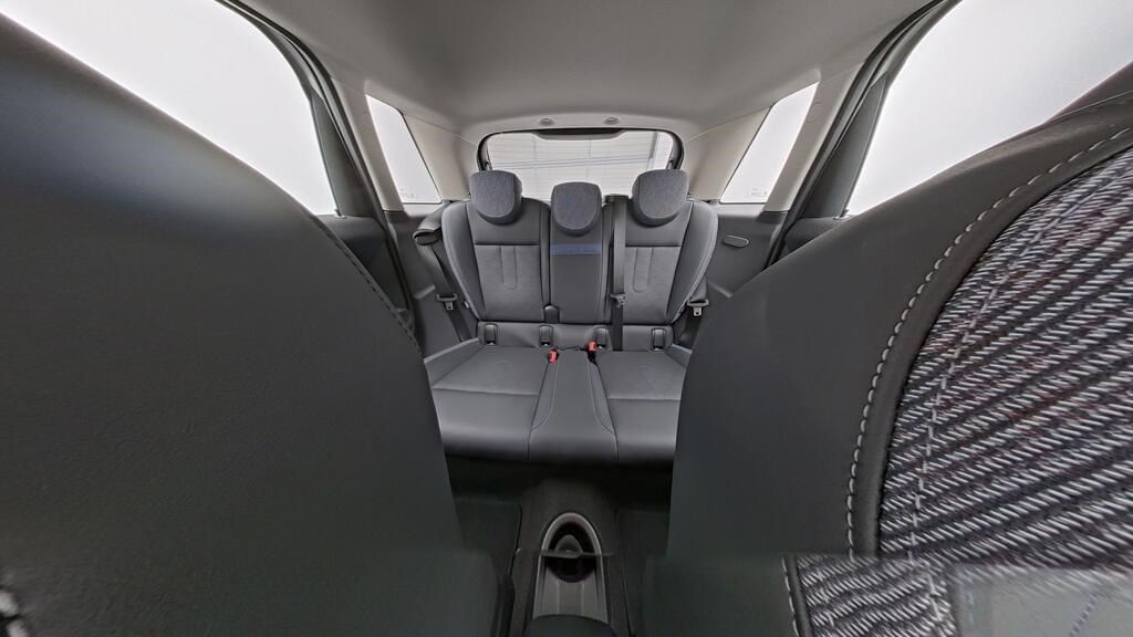 Fahrzeugabbildung MINI Cooper C 5-Türer Head-Up, Komfortzugang, Sitzhei