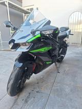 Kawasaki ZX 10 R - KAWASAKI ZX10R