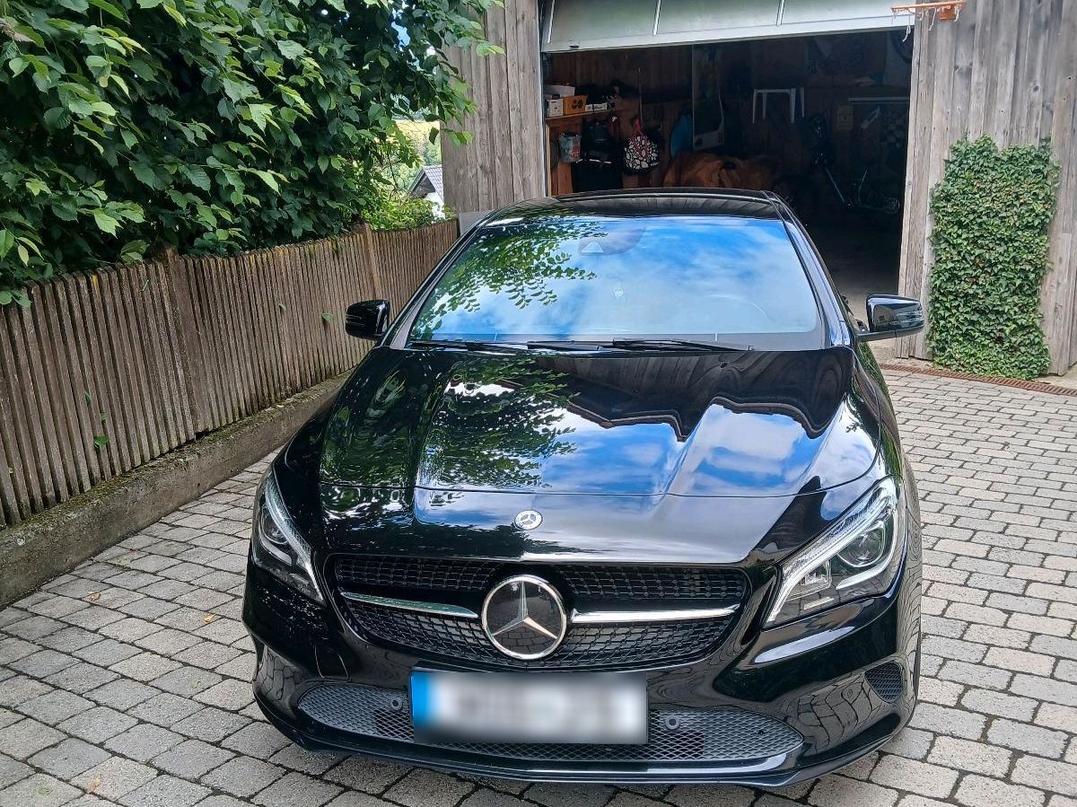 MERCEDES-BENZ Mercedes Benz CLA 220 Shootingbrake 4 Matic