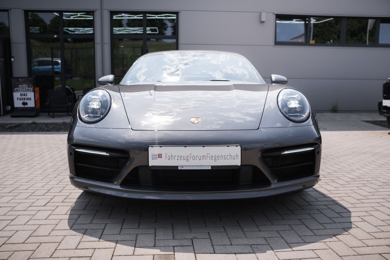 Fahrzeugabbildung Porsche 992/911 Carrera S Cabriolet-Approved-BOSE-Sound