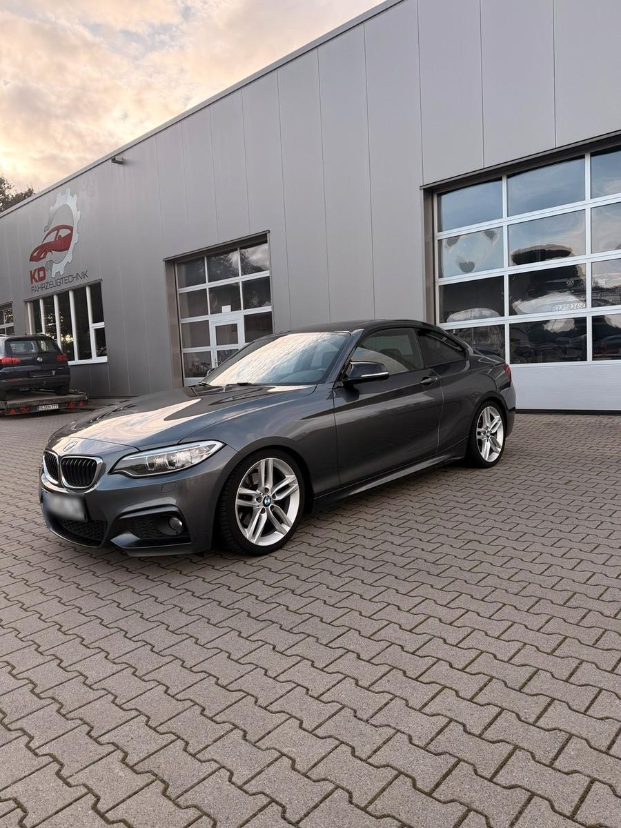 BMW 220