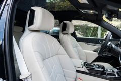 BMW 740 – 27 / 33