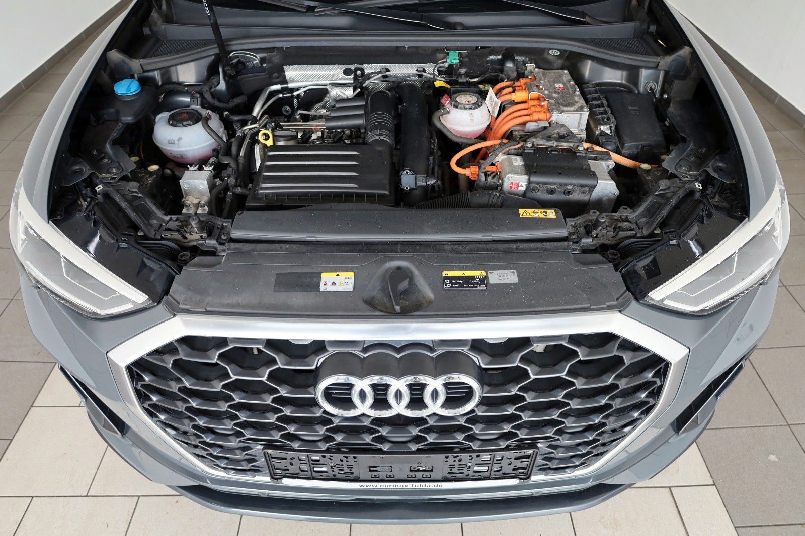 Fahrzeugabbildung Audi Q3 Sportback 45 TFSIe Leder,Navi,LED,Kam,Apple