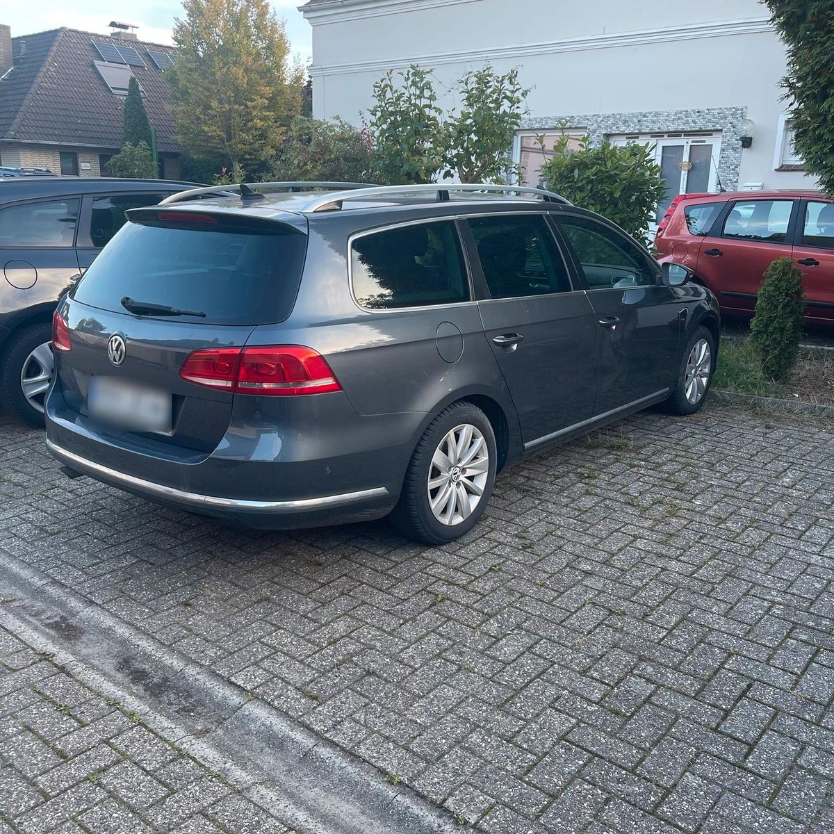 Volkswagen Passat 2011 — engine