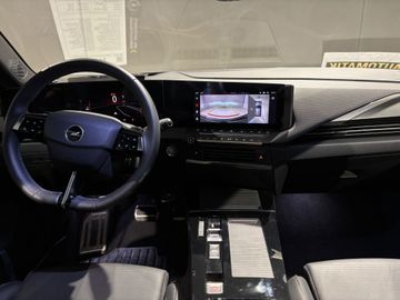 Fotografie 14 des Opel Astra 1.2 Turbo Automatik Ultimate Leder