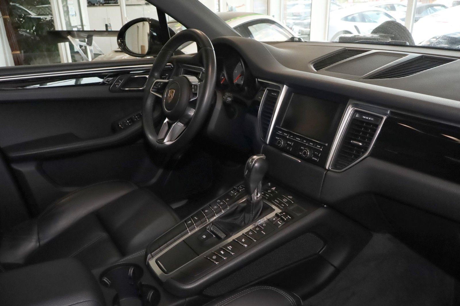 Fahrzeugabbildung Porsche Macan S Diesel Panorama, 21Zoll, Kamera,APPROVED