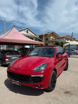 Porsche Cayenne 4.1 S Diesel - Porsche Cayenne: Rot