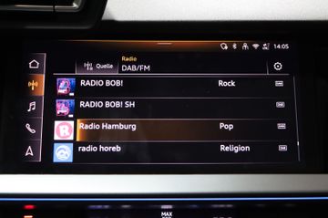 Fahrzeugverkauf 18 Audi A3 Sportback 35 TFSI S line Matrix Sonos Pano