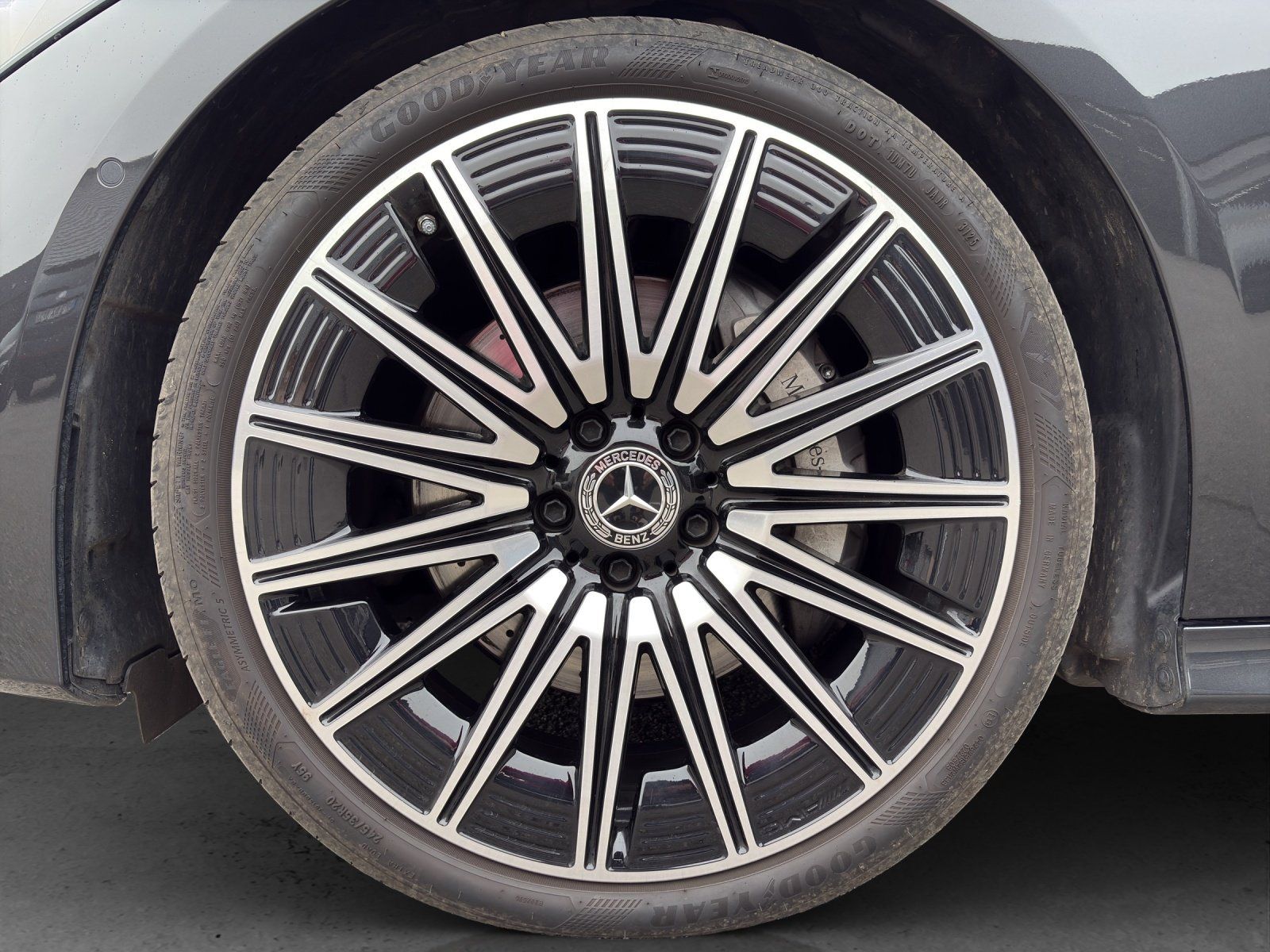 Fahrzeugabbildung Mercedes-Benz CLE 300 4MATIC Cabriolet AMG HeadUp AHK Burmeste
