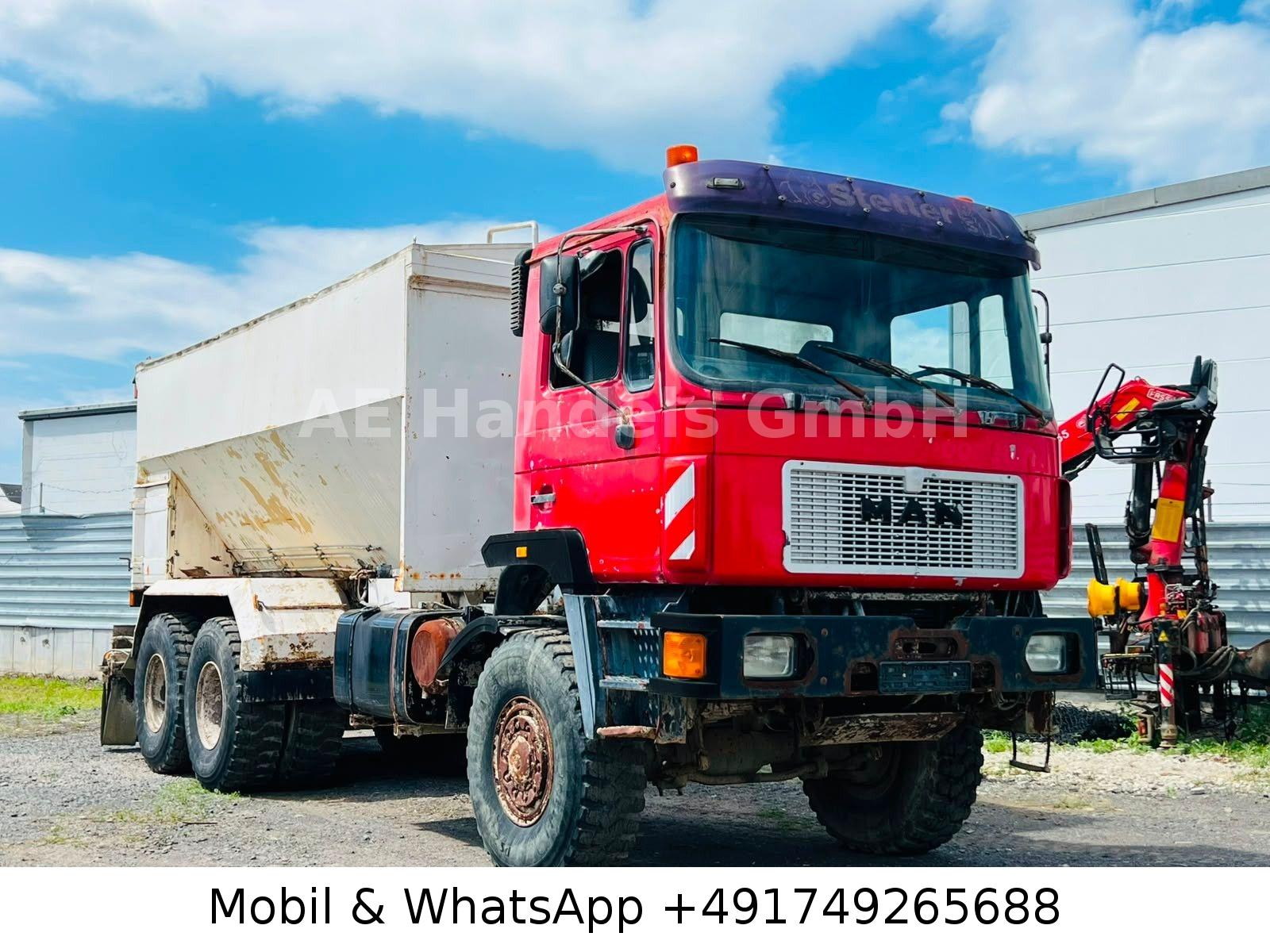 MAN F10 BB 6x6 Bindemittelstreuer *Manual/Analog