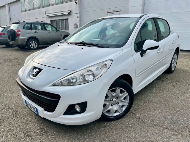 Peugeot 207 1.4hdi 2012 132.000km perfetta per n