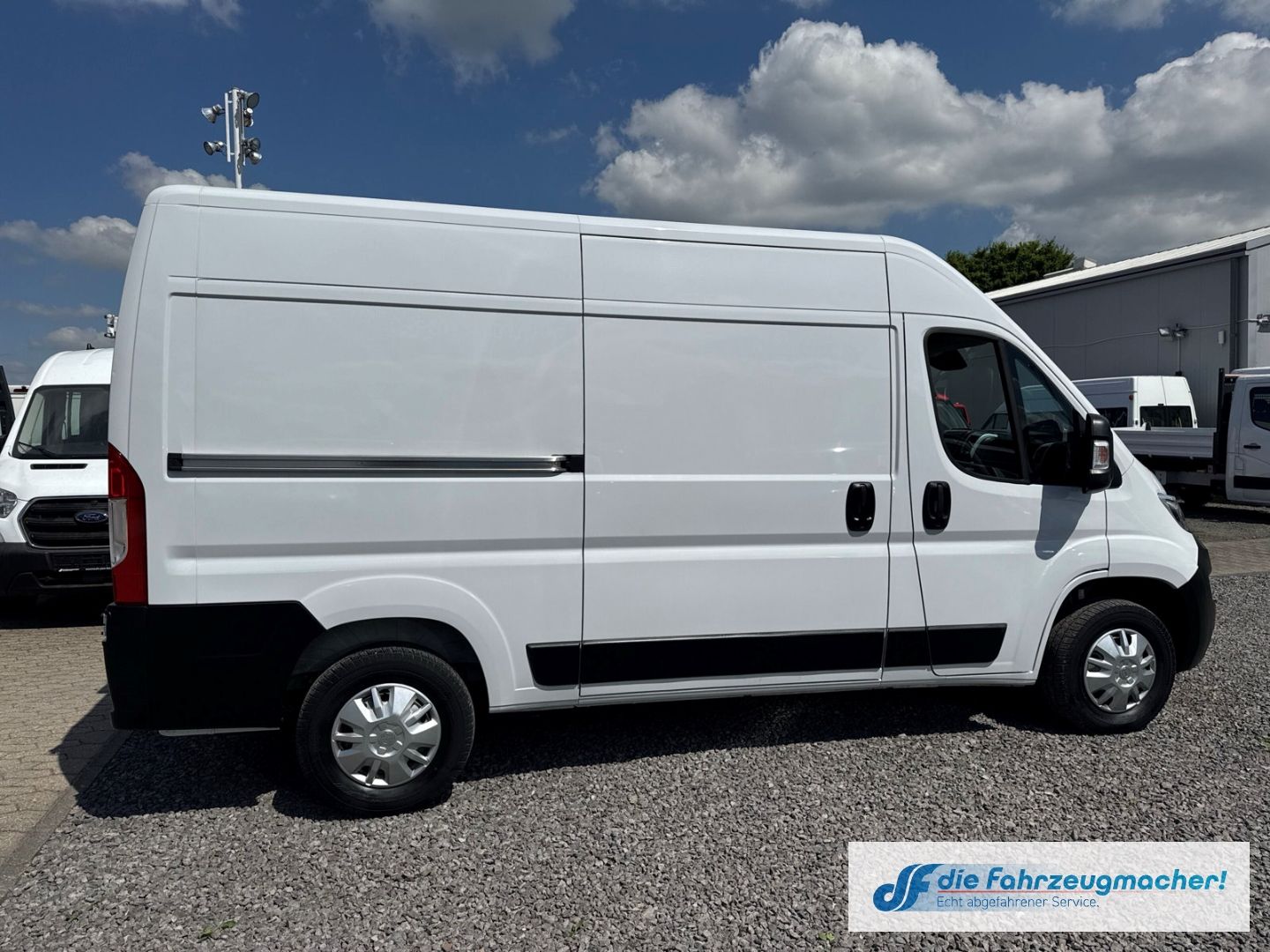 Fahrzeugabbildung Opel Movano C Kasten HKa L2H2 3,5t Edition 2.2 Diesel