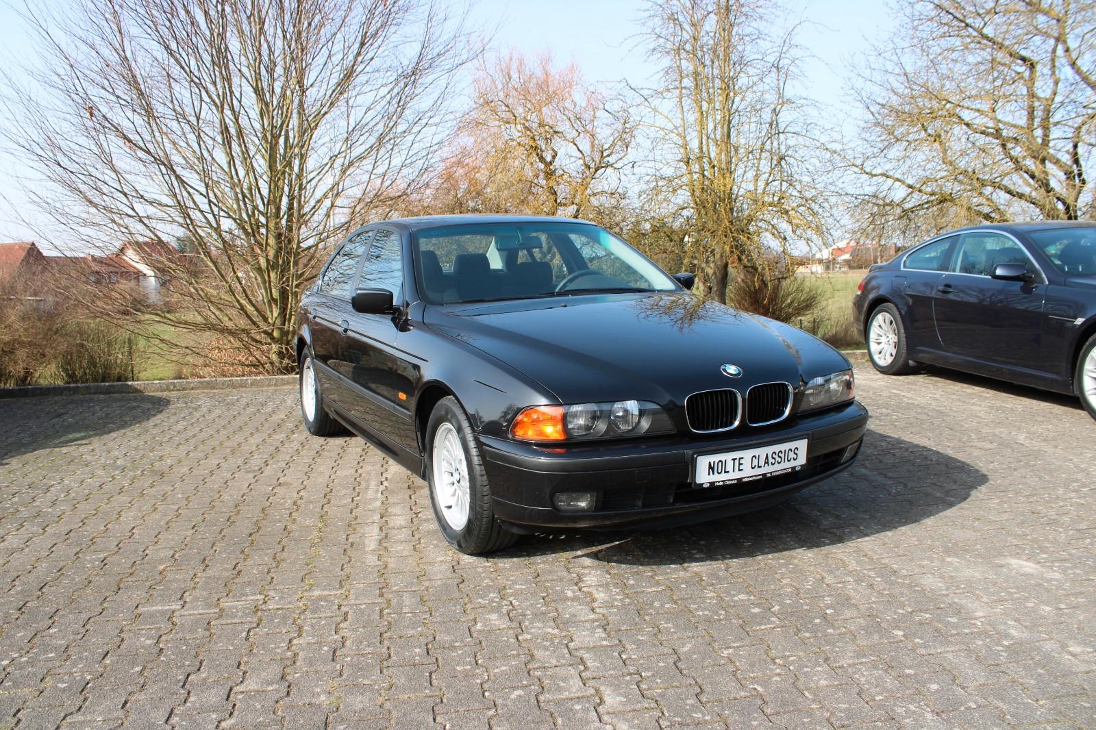 BMW E39 520i *erst 172tkm* *Shadowline* *PDC*