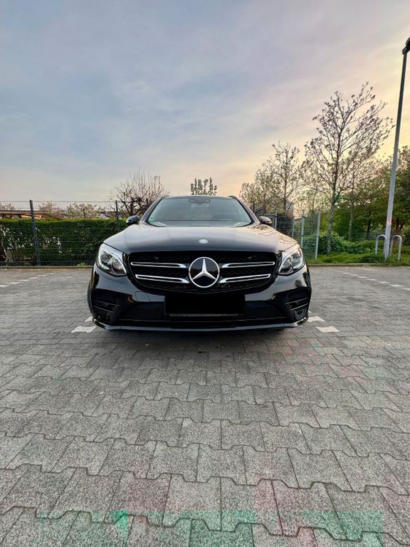 Image of Mercedes-Benz GLC 250