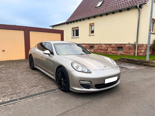 Porsche Panamera - Neuer TÜV & Scheckheftgepflegt