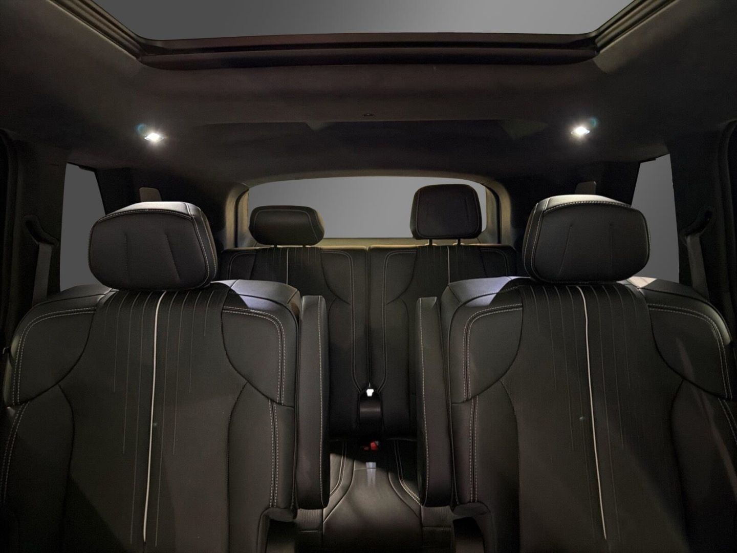 Fahrzeugabbildung Cadillac VISTIQ 452 kW AWD Sport 7-Sitzer