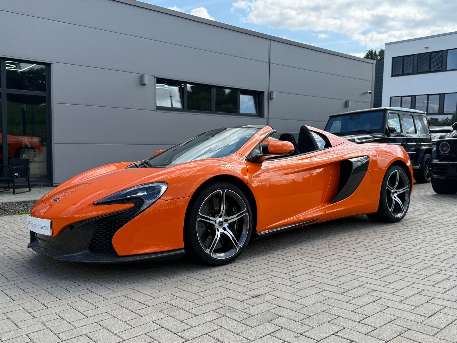 Fahrzeugabbildung McLaren 650S Spider-1.HD.-Carbon-TechPaket II-Sportausp.