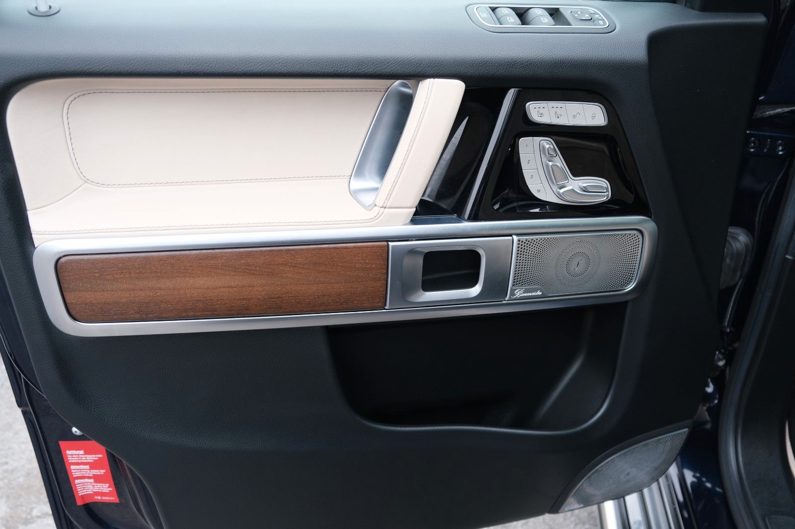 Fahrzeugabbildung Mercedes-Benz G 500/Massage/Distr/Burm/Stdhzg/LED/Fond Ent.