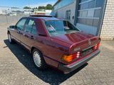 Mercedes-Benz 190E/W201 Avantgarde Rosso - Mercedes-Benz 190: 190e W201
