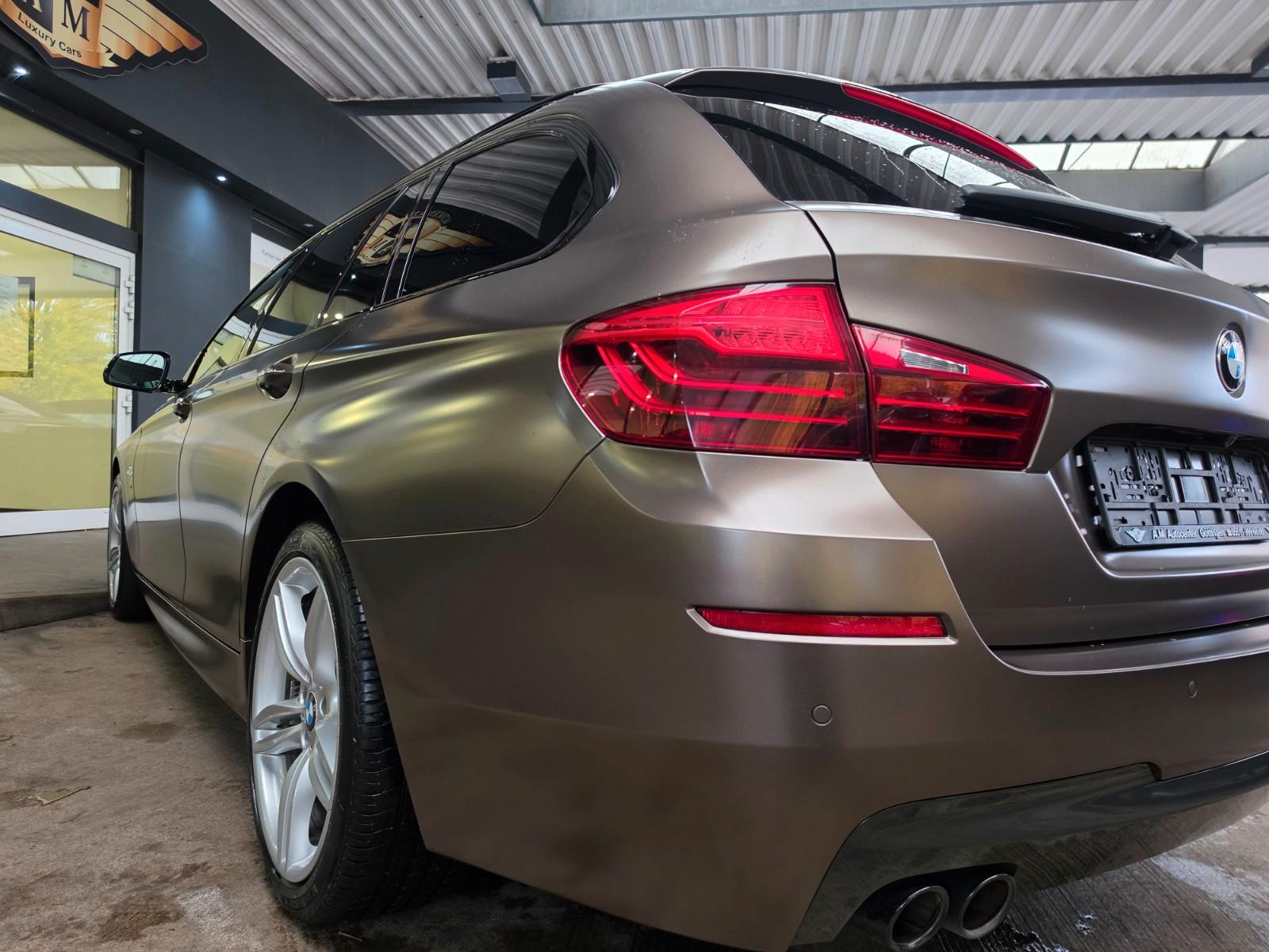 BMW 530d xDrive Touring M-Sportpaket FROZEN/Pano/AHK