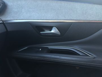 Peugeot 3008 300 GT 4 360+Kam.+KeyLess+LED+Massage+Navi