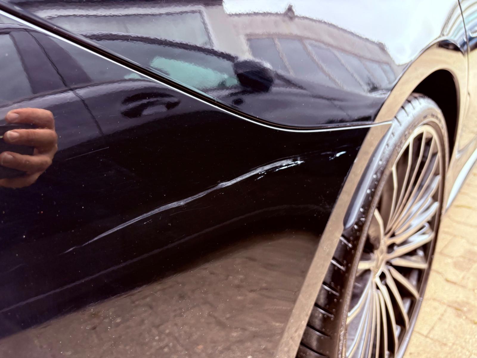 Mercedes-Benz CLS 300d 4Matic AMG-Line|1.Hand|Digitaltacho|AHK