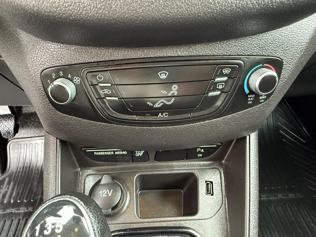 Ford Transit Courier