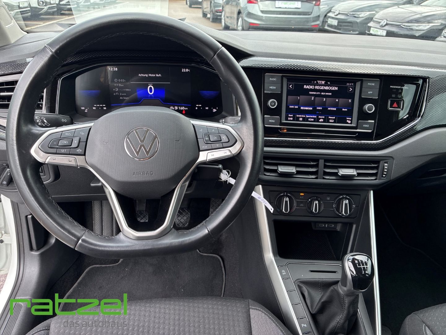 Fahrzeugabbildung Volkswagen Polo VI Life 1.0 Digitales Cockpit App Connect D