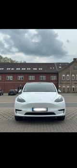 Tesla Model Y Hinterradantrieb RWD - Tesla Model Y in Bochum