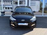 Hyundai i20 Passion*LenkradHz*SiztHz*Scheckheft*Klima - Hyundai i20: Schwarz