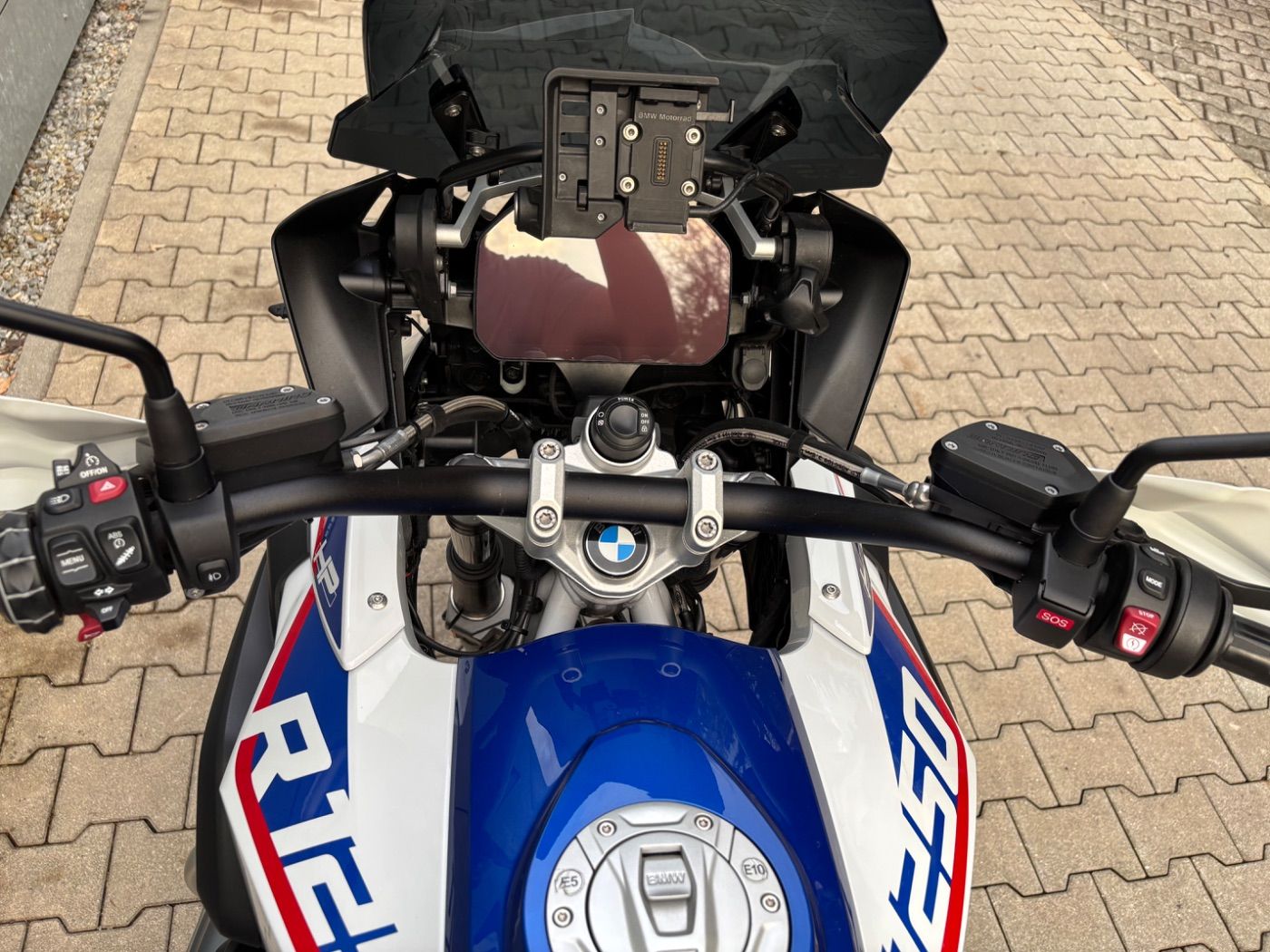Fahrzeugabbildung BMW R 1250 GS HP 3 Pakete Tieferlegung