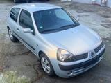 Renault Clio 1.2 16V Authentique*KLIMA*TÜV BIS 12.2026* - gebrauchte Renault Clio aus dem Jahr 2002