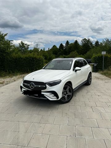 Mercedes-Benz Mercedes Benz GLC 220d 4 Matic