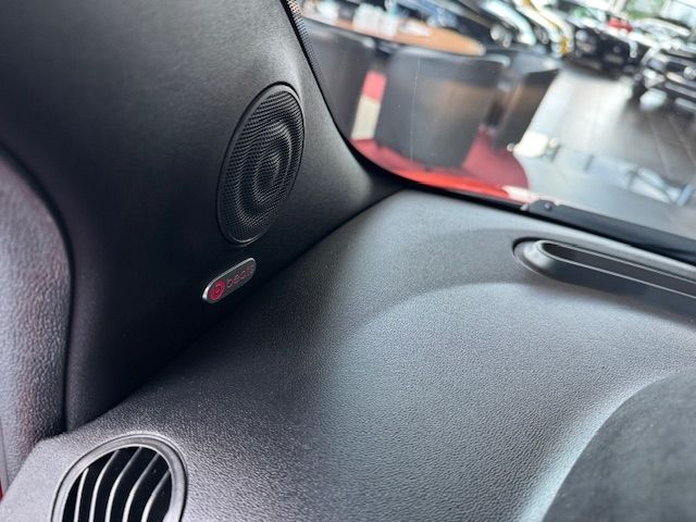 Fahrzeugabbildung Abarth 695 Competizione KLIMA NAVI BEATS