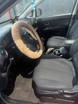 Kia Carens - gebrauchte Kia Carens aus dem Jahr 2008